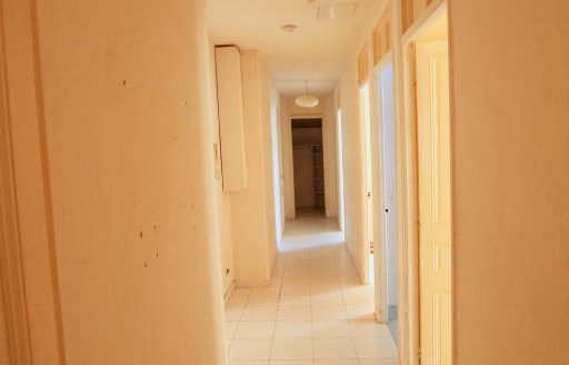 3 pièces Boulevard Carlone